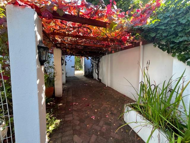 To Let 2 Bedroom Property for Rent in Newlands Western Cape